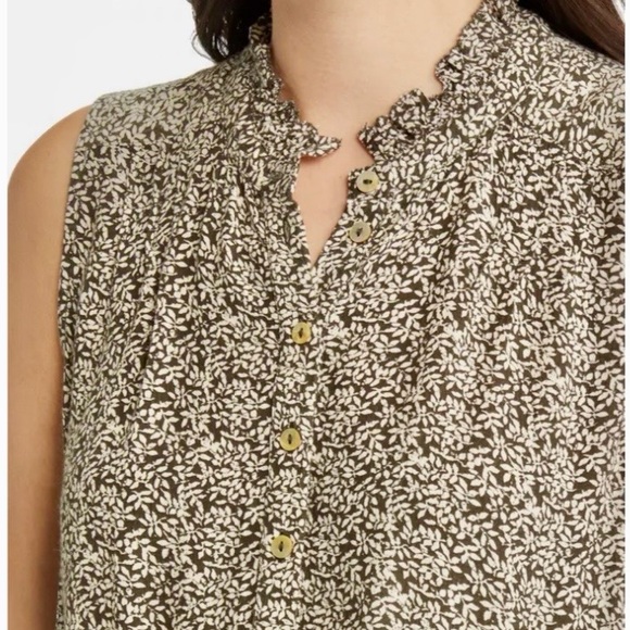 Faherty Faith ruffle sleeveless button front leaf print blouse. XL - Picture 3 of 10